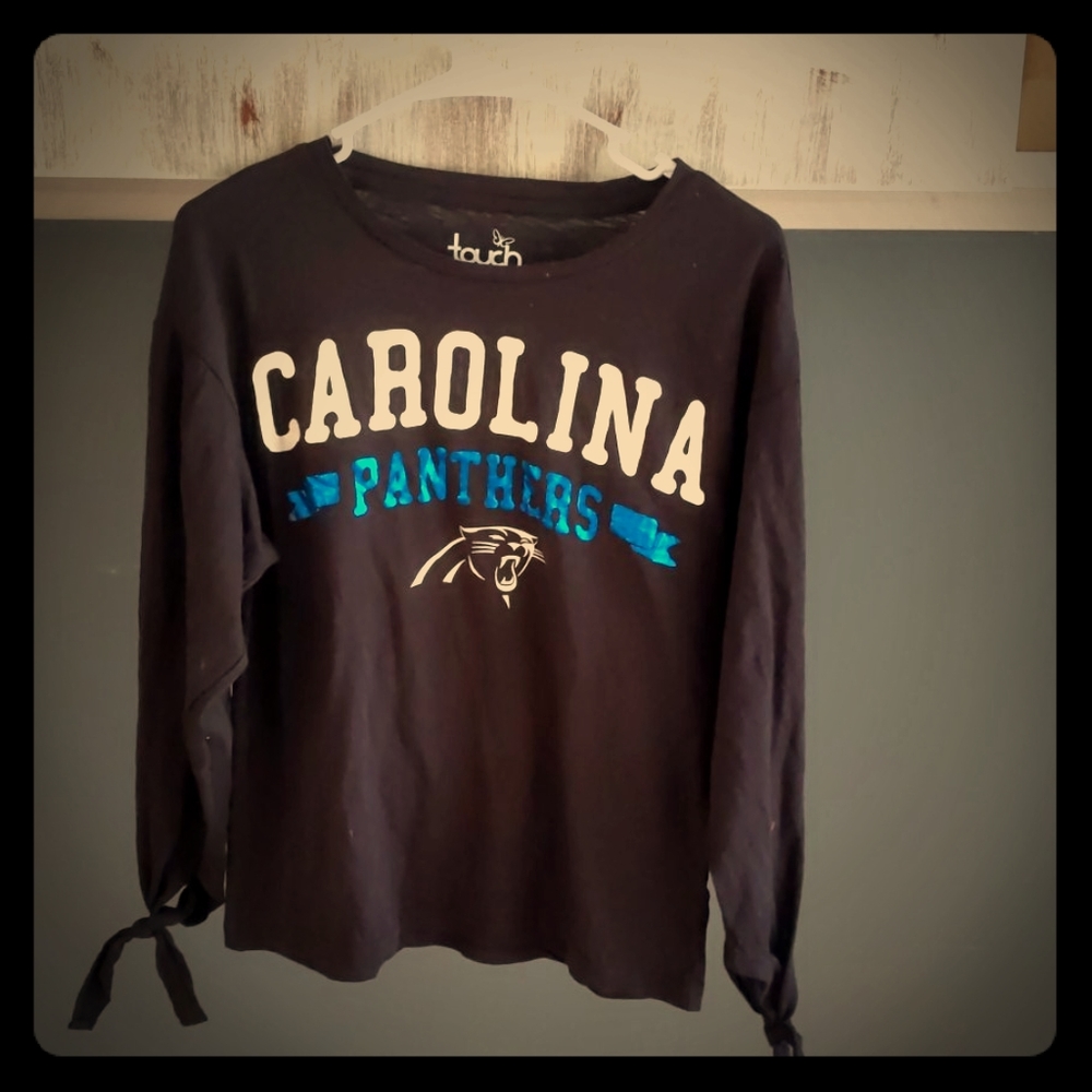 Black knotted sleeves Carolina panther shirt